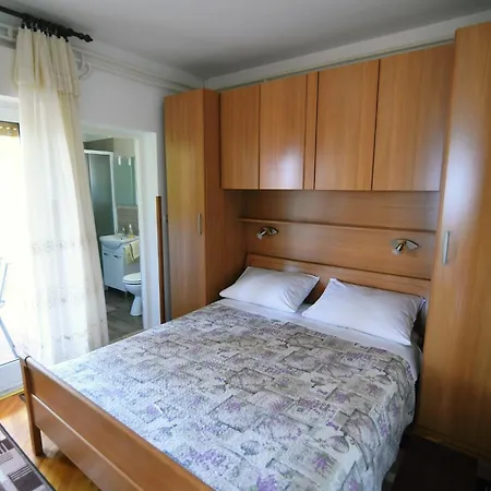 Guest house Home, And Milica